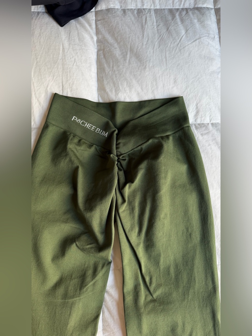 Pchee Bum low V back scrunch butt Olive Sculpting Women’s legging